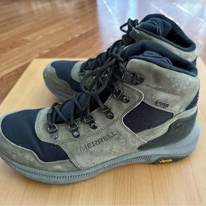 Merrell Men’s Hiking Boots size 11. Very Gently worn.